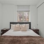 Modern 2Br Steps From New York\'S Iconic Broadway
