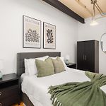 Beautifully Designed 3 Bdr In Dumbo Nyc