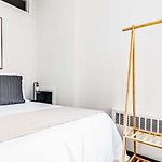 2-Bedroom Apartment Near Nyc Icons!