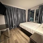 Bkway Hotel Brooklyn