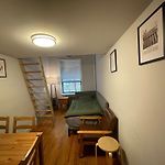 Union Square Studio 4 With Shower - Shared Toilet