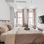 Nolita Modern 6 Bedrooms 2 Baths