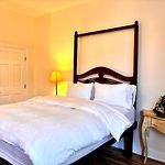 Private Spacious Apartment With 2 Bedrooms 2 Bathroomss And A Deck