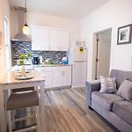 Lovely 1 Bedroom Apt With Patio By Yankee Stadium