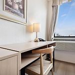 Ramada By Wyndham Flushing Queens