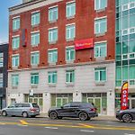 Red Roof Inn Plus Brooklyn - Flatbush Ave