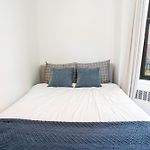 Chic 2Bd Upper East Side Retreat