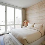 Modern Designer Stunning Hudson Views Corner Unit