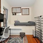 Amazing Upper East Side Studio! Epic Location!, June To Aug 90 Days Stay Required