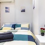 2 Bedroom Luxury Unit In The Heart Of Manhattan