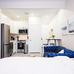 240-11 New Studio Prime Upper East W&D