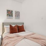 Chic East Village Retreat Comfort In Heart Of Nyc