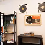 Modern 2Br Plus Basement Brooklyn Stay And Backyard