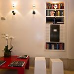 City Club Hotel
