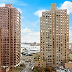 Courtyard By Marriott New York Manhattan Upper East Side