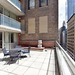 Hotel 32 32