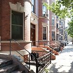 Morris Guest House (Adults Only)