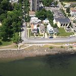 Harbor House Bed And Breakfast
