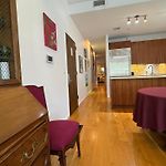 Large And Luxurious In Strivers Row