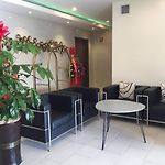 The Queens Hotel