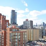 Lic Plaza Hotel