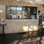 Super 8 By Wyndham Jamaica North Conduit