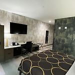 Super 8 By Wyndham Bronx Near Botanical Garden