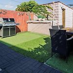 The Green Oasis Duplex 12 Minutes Away From Jfk