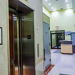 Elmhurst Hotel