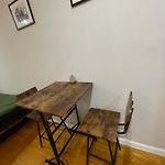 Union Square Studio With Kitchen -Shared Bathroom