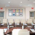 Holiday Inn Express Long Island City E - New York By Ihg