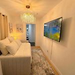 Comfortable 2Br & 2 Bath Apt In Downtown Nyc