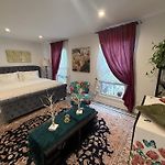 Eleni\'S Charming Studio