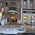 Metropolitan Studio Apartments Manhattan