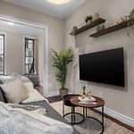 Sophisticated Stay In Vibrant Manhattan