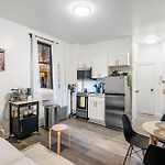 Private One Bedroom Apartment In Times Square & Central Park