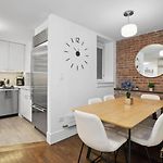 Gorgeous 2-Bedroom Retreat In The Upper East Side