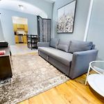 Spacious Stay 3 Bedroom In Prime Location Of Nyc