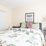 Stunning 3 Bed Fully Furnished Apt
