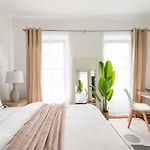 Prime Location 1Br Newly Furnished