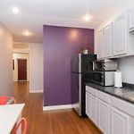 Bright And Beautiful 3 Bedroom Apt Midtown West