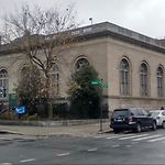 Cozy 2 Bedroom Apartment In Thriving Crown Heights Area