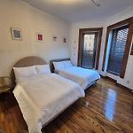 Relax And Unwind At This Chic Bed-Stuy Brownstone