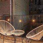 Chic In Brooklyn W Washer & Dryer