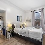 Lovely 2Bed And 2Bath With Unbeatable Location