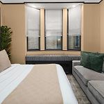 Stunning Apt In The Heart Of New York City Gym