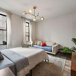 Prime Murray Hill 2 Bedroom Gem, June To Aug 90 Days Stay Required