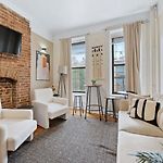 Upper West Side Furnished 1 Bedroom Apartment, June To Aug 90 Days Stay Required