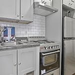 2 Bd Tranquil Unit Close To Central Park