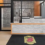 Super 8 By Wyndham Bronx Near Stadium